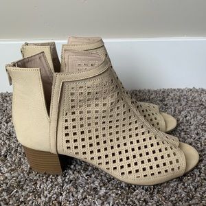 Sandal booties